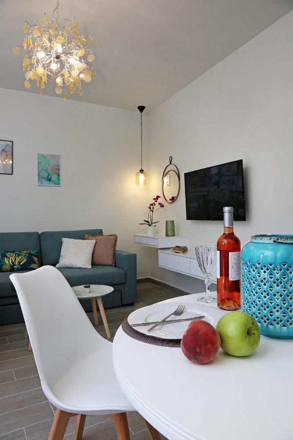 Under The Aqueduct Boutique House Apartman Kavála Kültér fotó