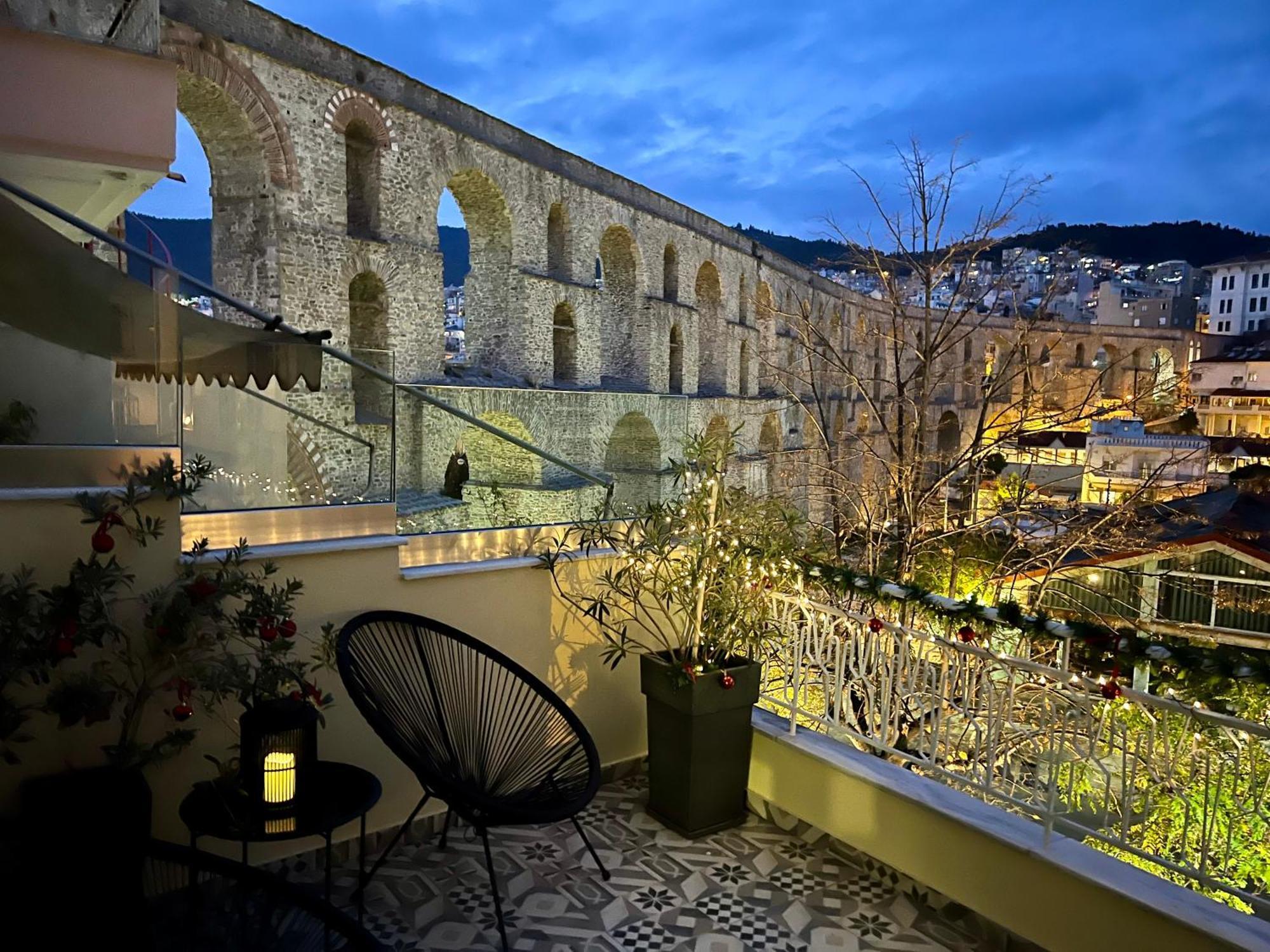 Under The Aqueduct Boutique House Apartman Kavála Kültér fotó